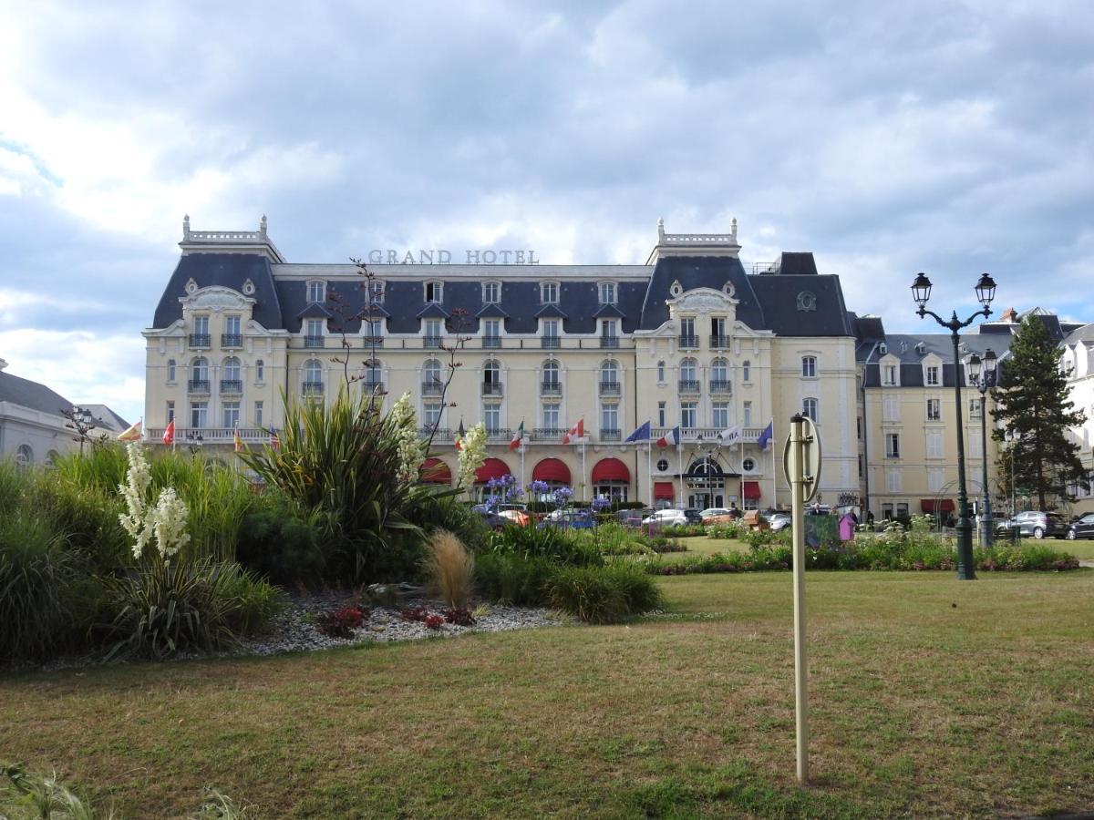 Apartament Les 3 Mouettes A Cabourg - Cote Normande Zewnętrze zdjęcie